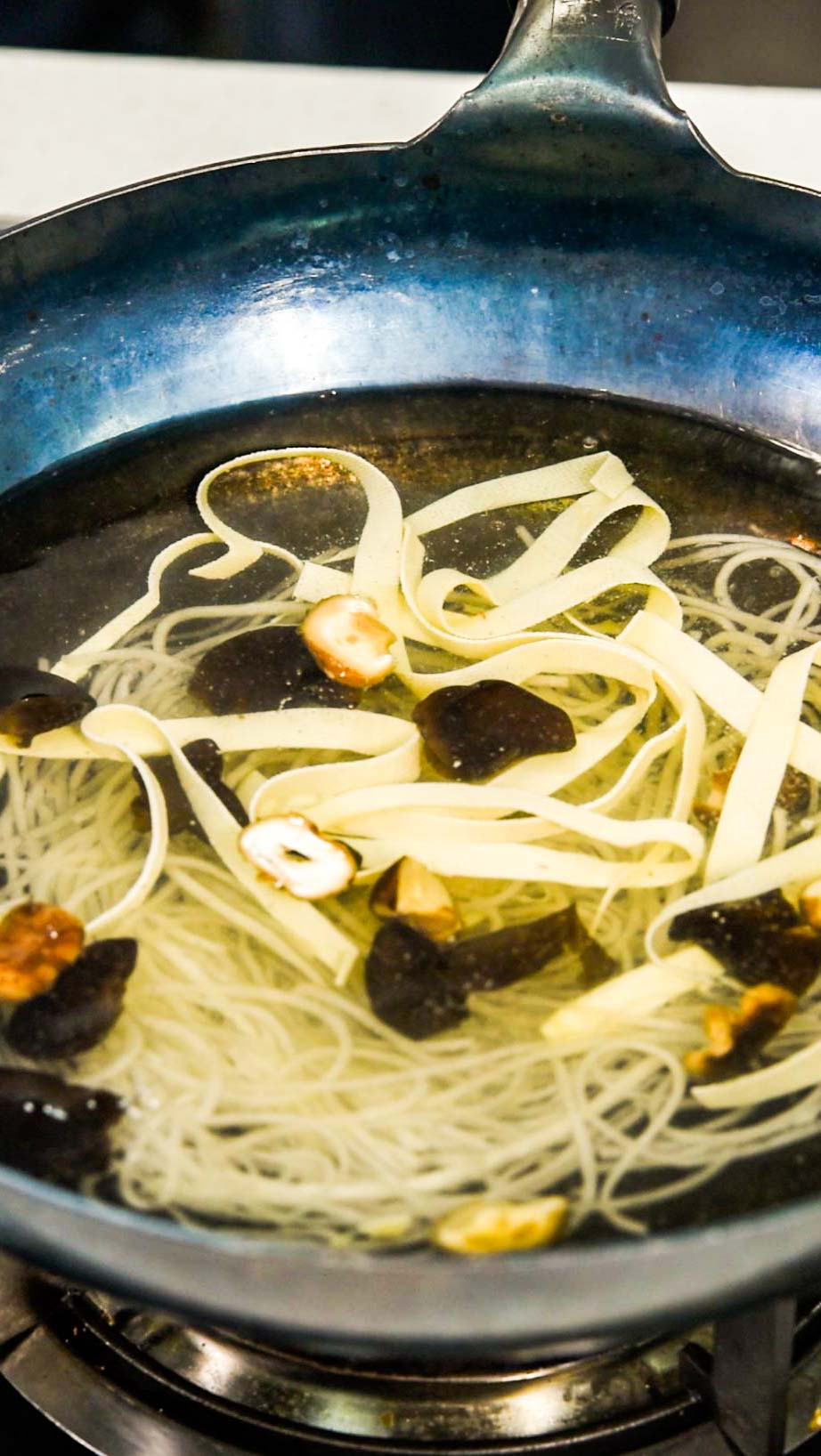 麻辣烫怎么做好吃麻辣底料配方,想吃麻辣烫不知道该怎么做