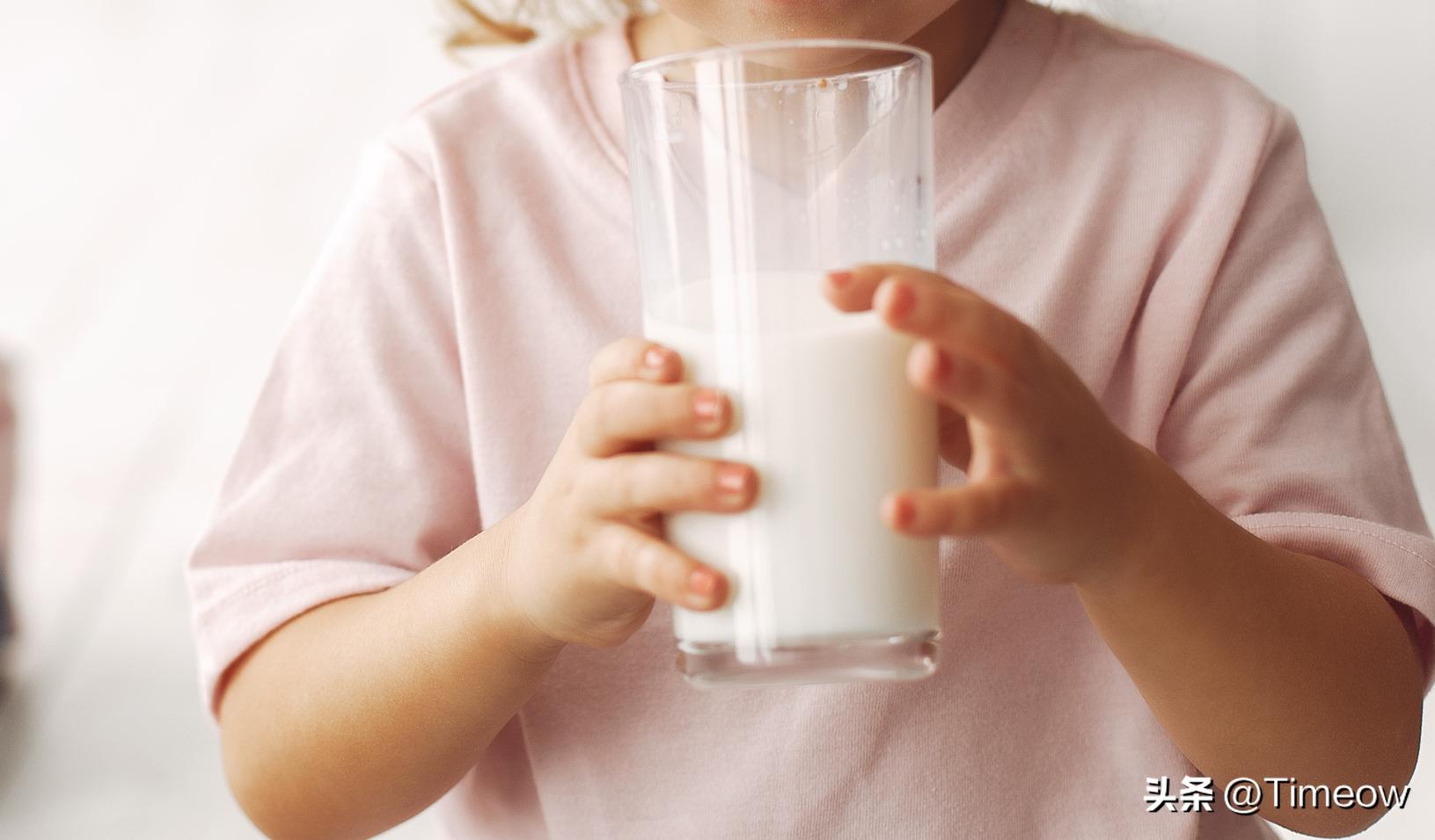 给孩子选择纯牛奶该如何选择,对孩子来说选择什么纯牛奶比较好