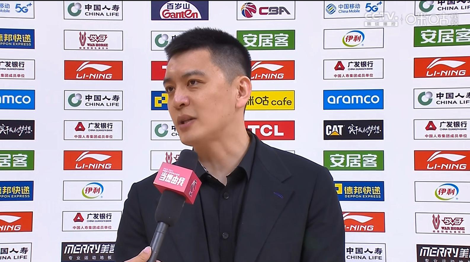 广厦对阵辽宁孙铭徽,孙铭徽怒喷裁判