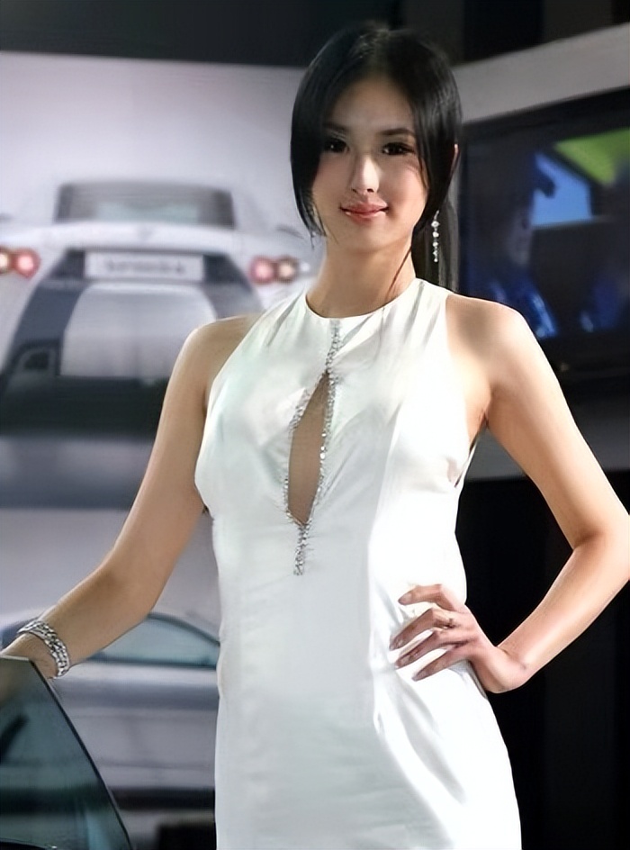 骞垮窞杞﹀睍杞︽ā缈熷噷闆嗛敠,涓浗绗竴杞︽ā缈熷噷澶嶅嚭