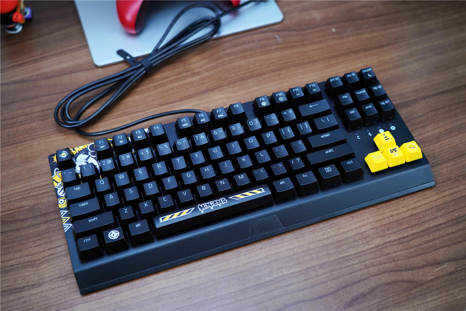 雷蛇黑寡妇小黄人联名,雷蛇小黄人什么时候发布的