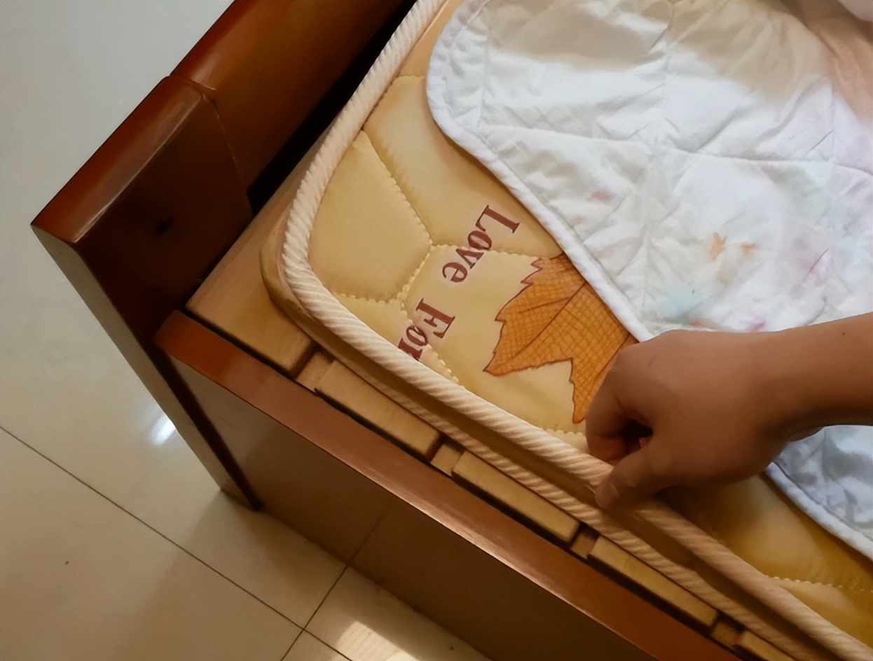 被子总在被套里乱跑怎么办,被子总是在被罩里乱跑的解决办法