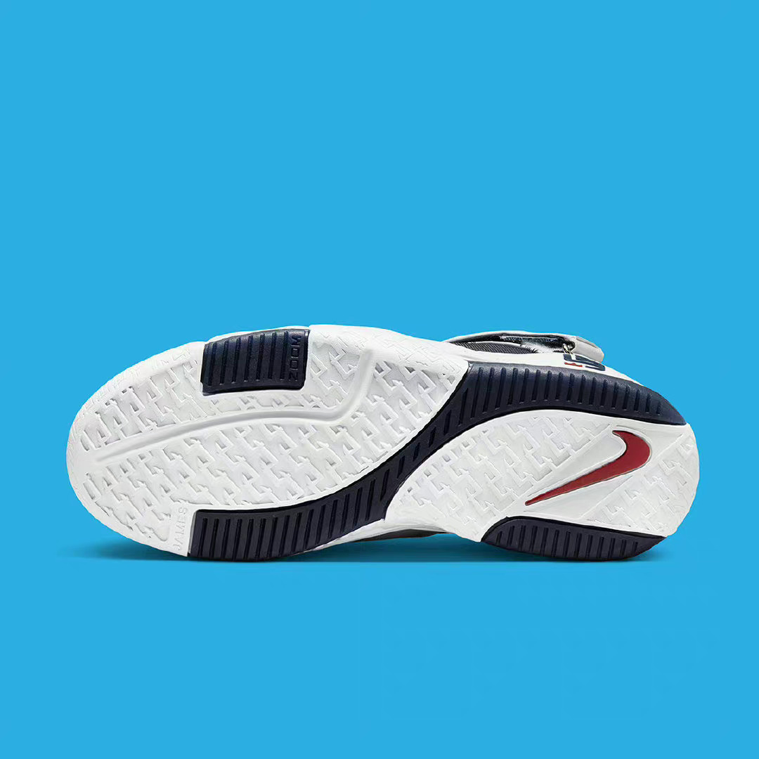 耐克欧文kyrie4,耐克詹姆斯最新上脚