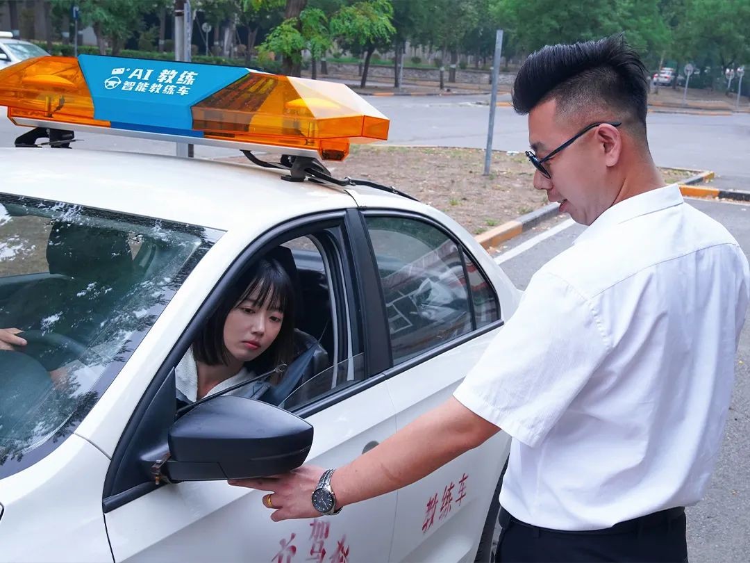 瀛﹁溅鐨勮繃绋嬩腑涔愯叮鏃犵┓,杞绘澗浣撻獙瀛﹁溅椹鹃┒涔愯叮