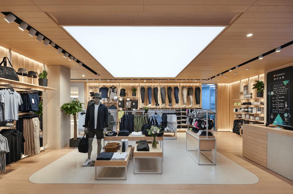 一条瑜伽裤卖44个亿,一条瑜伽裤卖出374亿市值