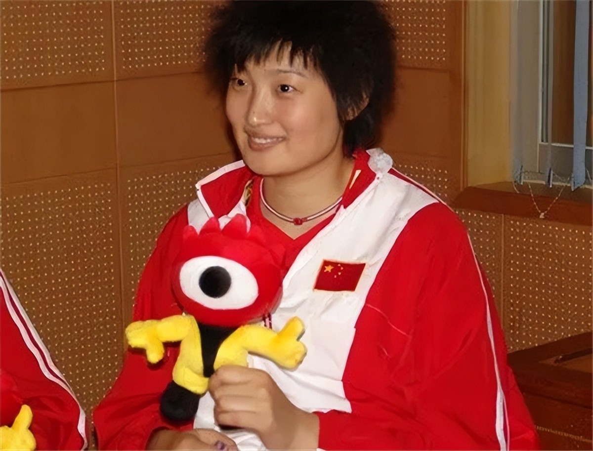 中国女排国手杨昊,中国女排杨昊和刘亚男