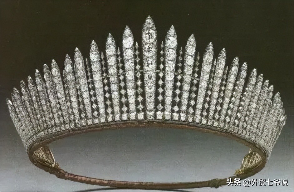 王冠查尔斯戴安娜,英国国王有多少个王冠