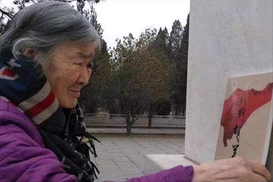 刘胡兰牺牲时，12岁的妹妹在刑场目睹全程，后来妹妹生活怎样？