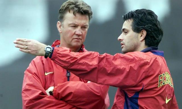 拥有最好的后防，却缺乏中锋，郁金香军团能否摘掉无冕之王的帽子