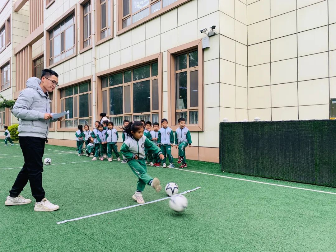 足够精彩足球赛,足够精彩幼儿足球嘉年华