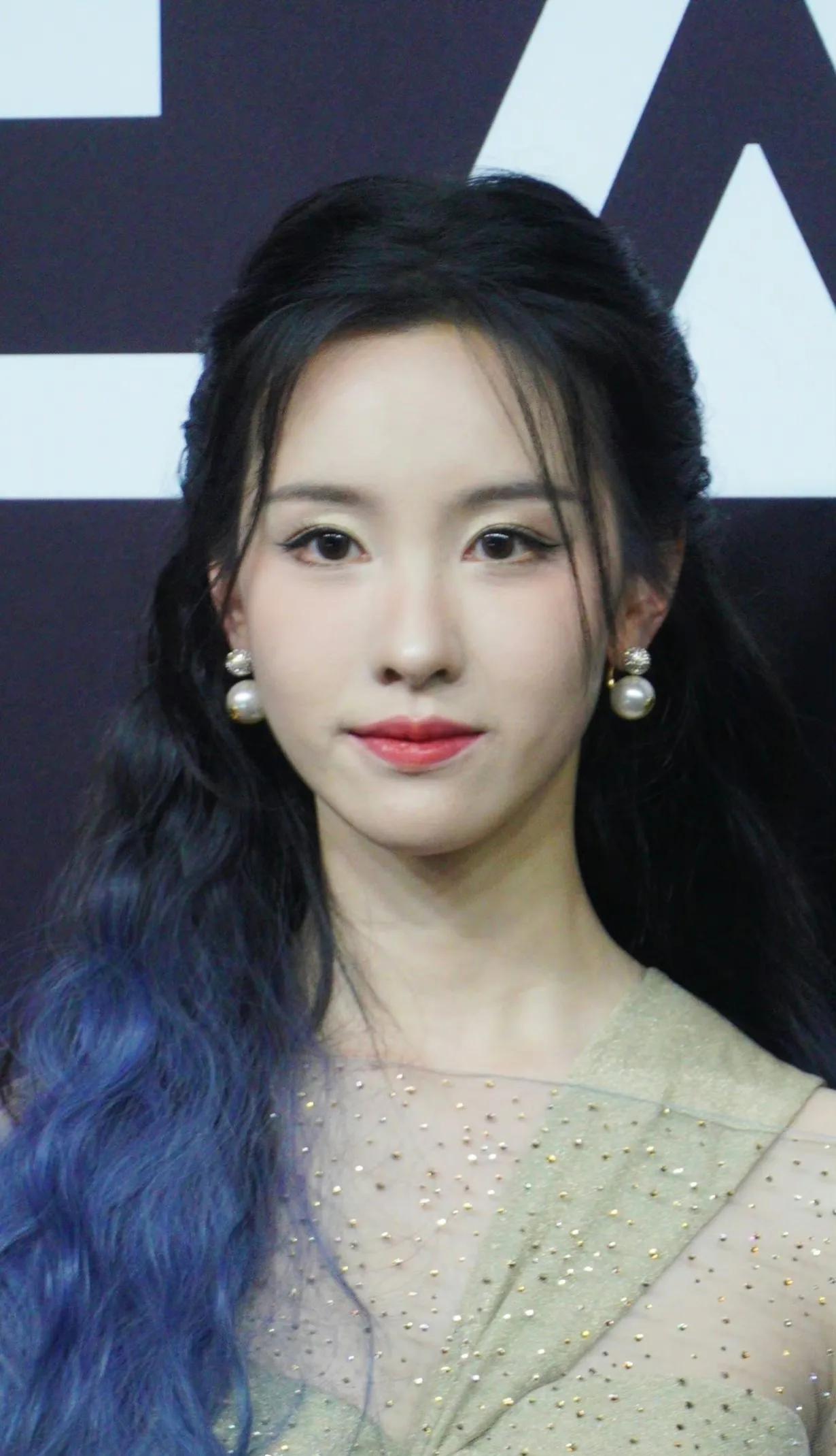 盘点爆火的红毯明星造型,最新女明星红毯惊艳合集