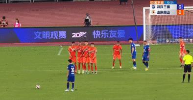 鲁能泰山上港陈蒲进球,陈蒲补时凌空斩破门