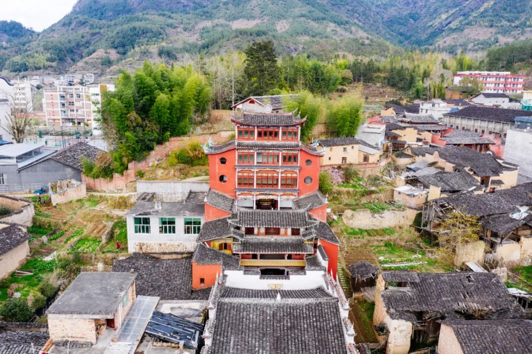 海美、小吃巨好吃！这个神还原游戏世界的小城，不该这样被埋没！