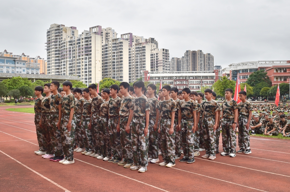桂林各校军训精彩回顾,广西军训队列操