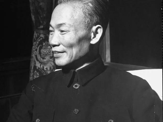 从台湾厅到蔡省三，从重庆谈判到临终驻足，周恩来让人肃然起敬