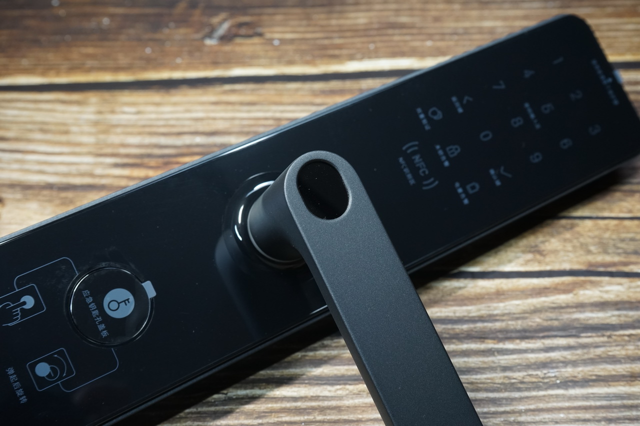 智能门锁哪种人脸识别好,智能指纹门锁怎么选择