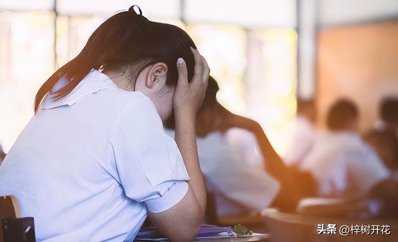 现在的中学生是怎么了？怎么动不动就得抑郁症？该怎么办？