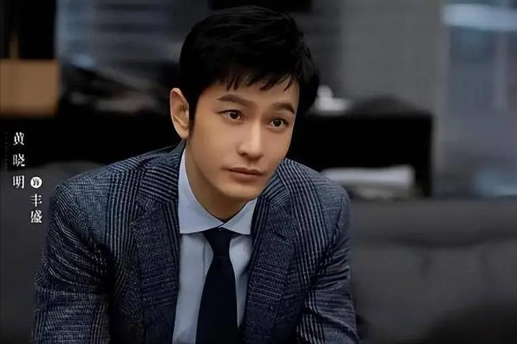 黄晓明杨颖被曝分居两年,黄晓明又和绯闻女友同框了