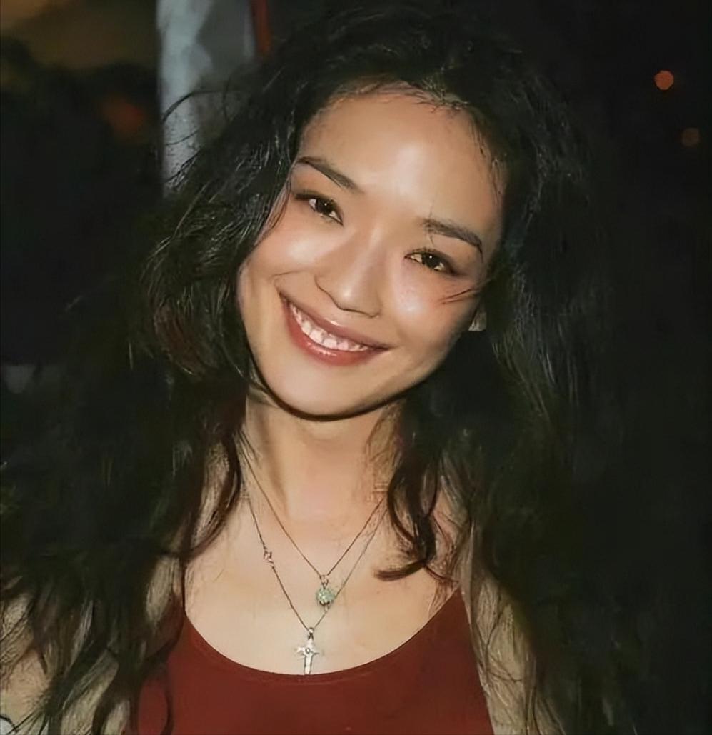 15位惊艳了时光的女港星,陪伴我们长大的12位女港星