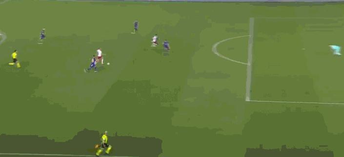 逗妹吐槽：穆帅手下大中锋，过掉门将打边网，他就是？