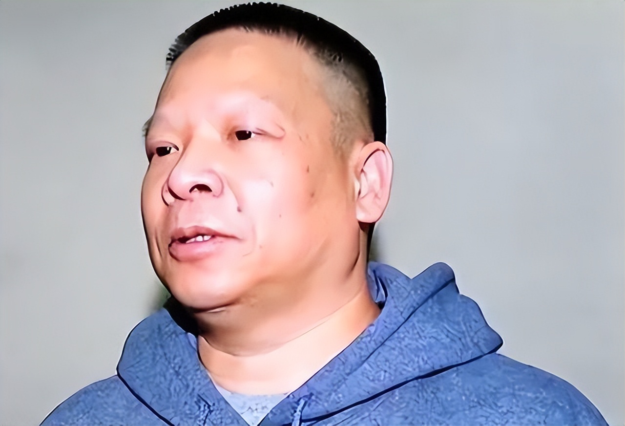 “绿帽贪官”许超凡：敛财4.8亿美元逃国，妻子却与国外人生下3子