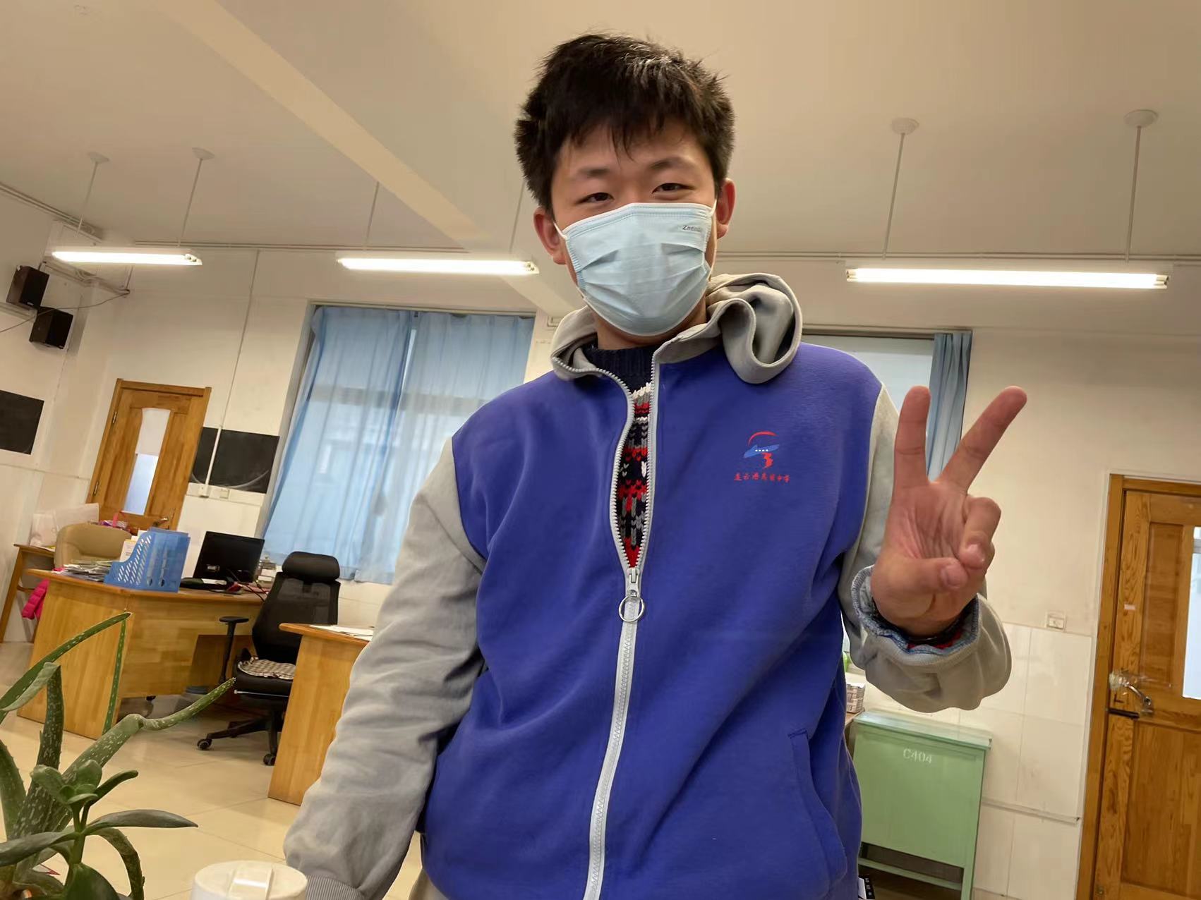 开学第99天：信息通用加物理热门话题巧翻译