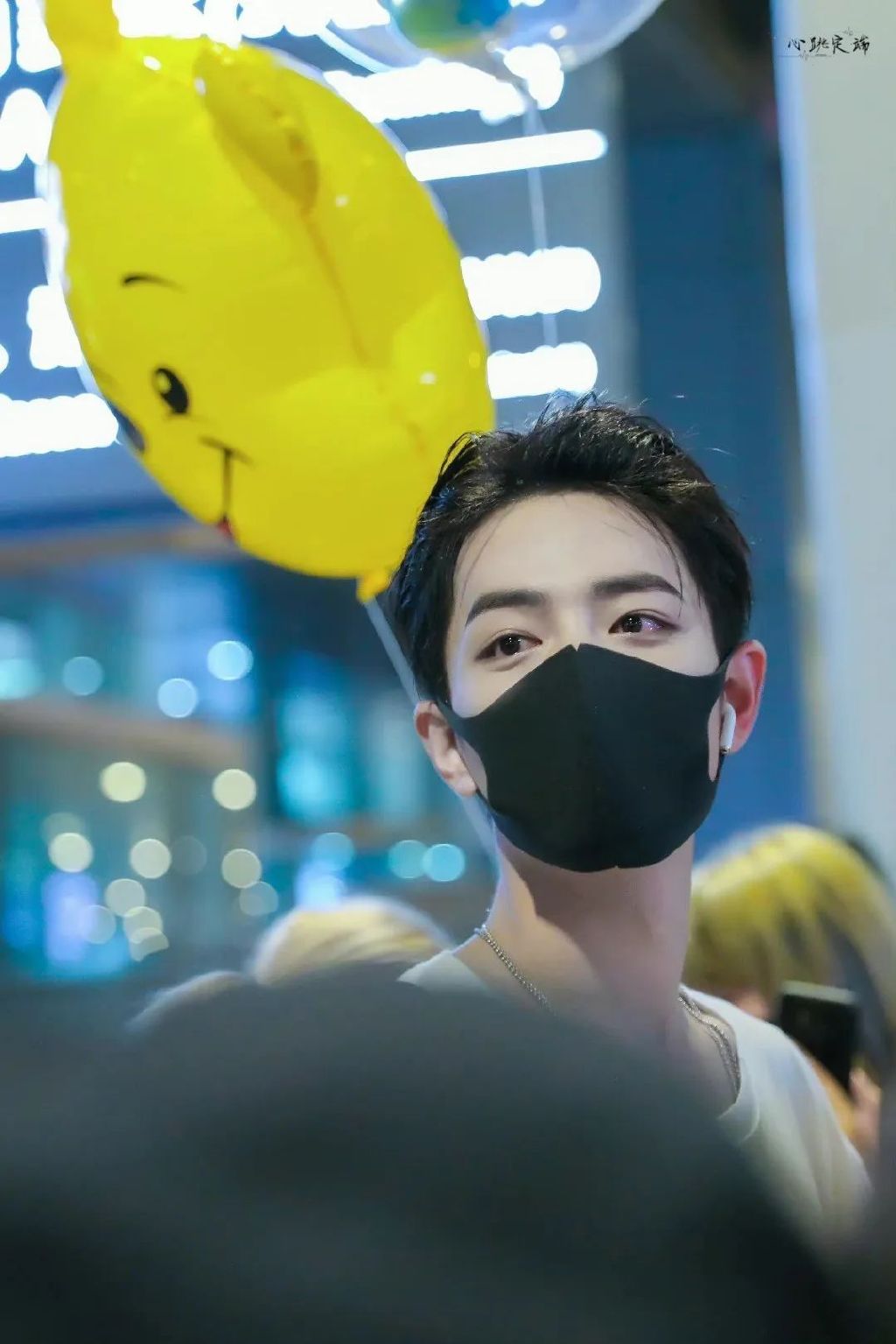 一款最帅气的男士发型,成熟男士头发稀少适合剪什么发型