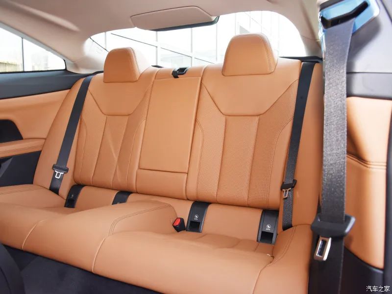 宝马15万摩托车回头率高,宝马水鸟1250gs回头率有多高