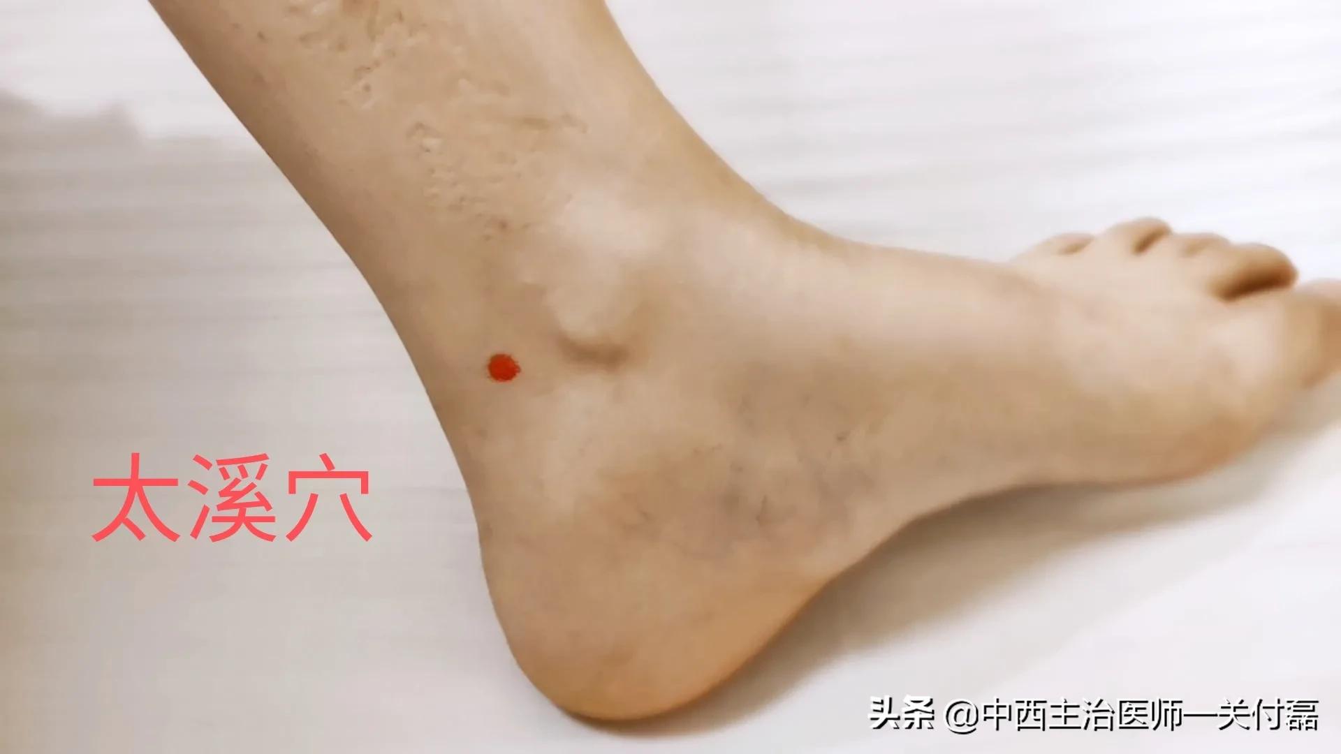 足跟痛反反复复怎么治疗,足跟疼痛按哪个穴位好