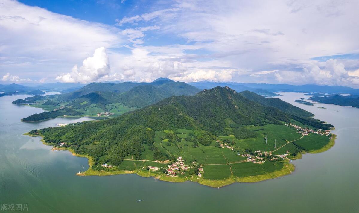 东北旅游必去十大景点,云南滇东北旅游景点大全