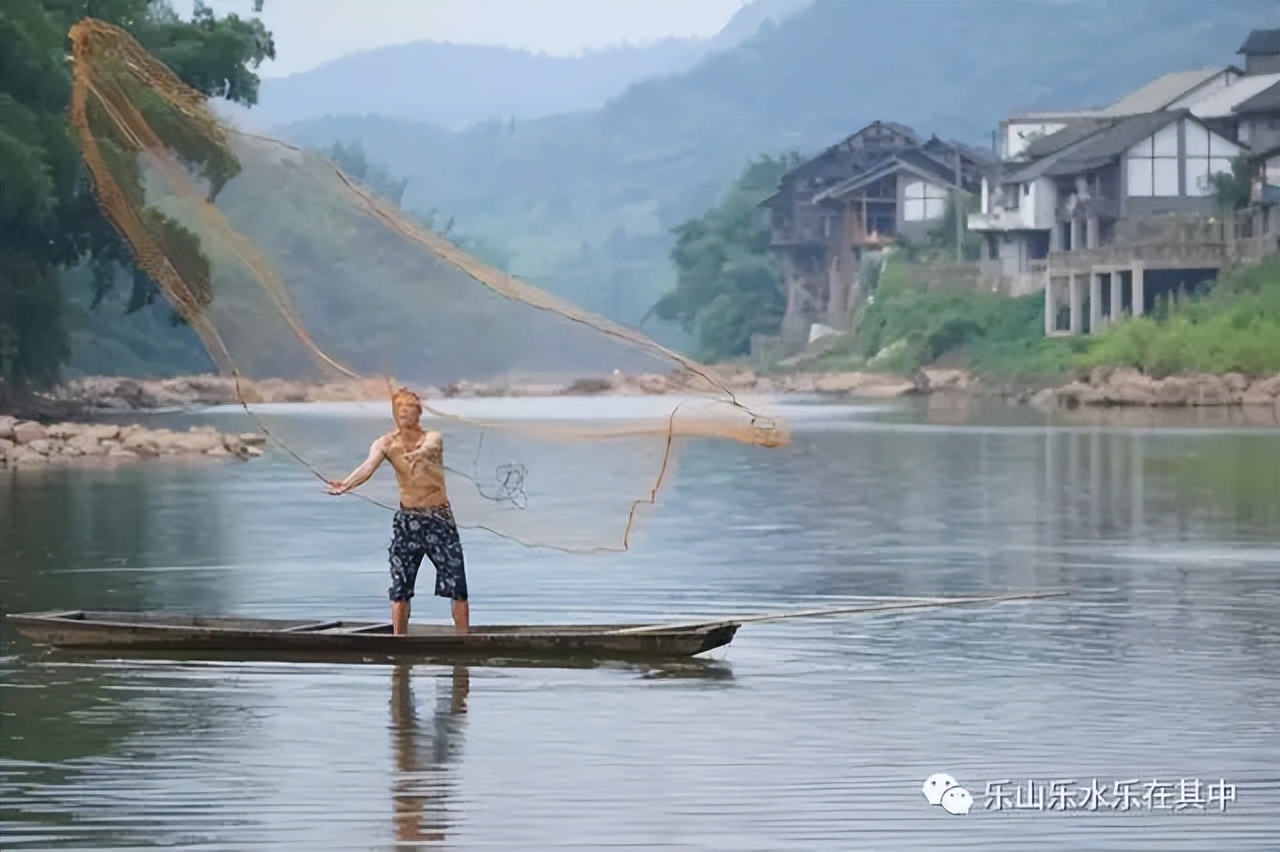 低调惊艳又神秘！乐山这座隐世古镇你肯定没去过！！