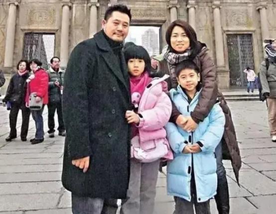 来内地养老的七位港星：农村盖大别墅，免费坐公交，生活很滋润