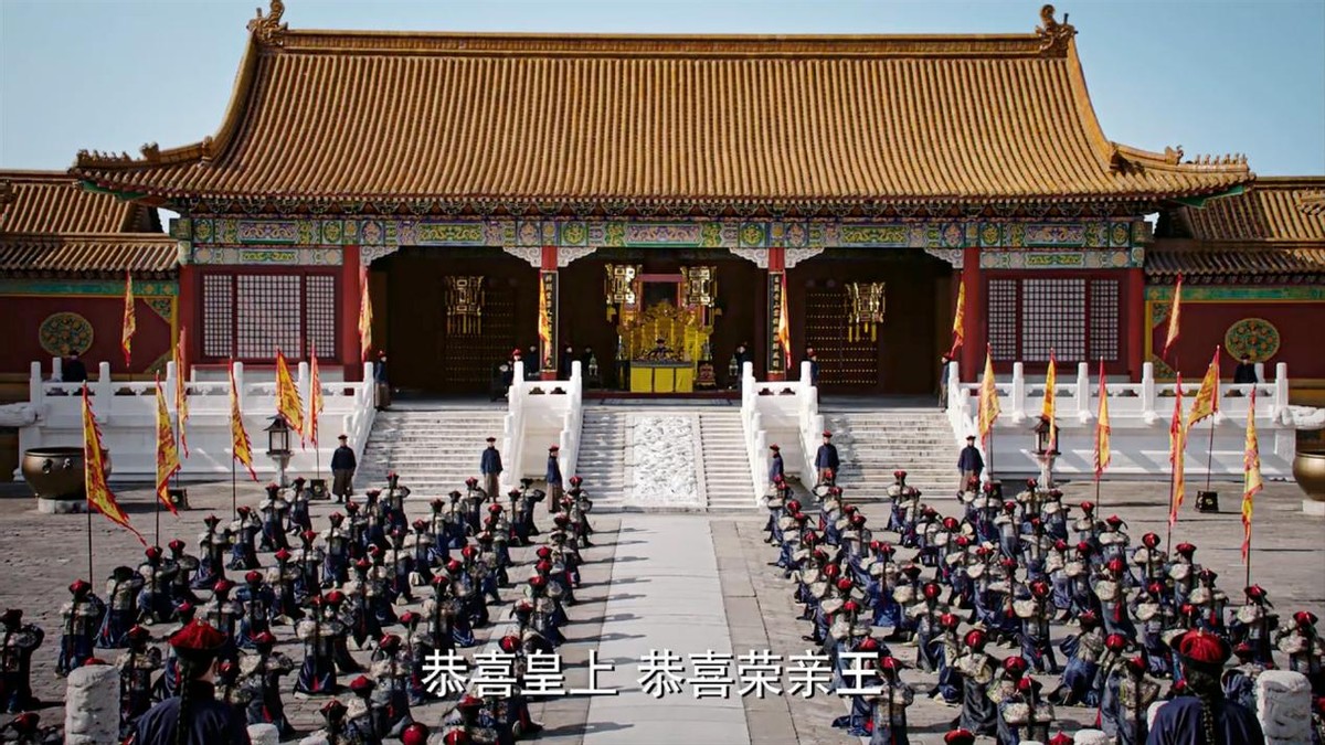 如懿传如懿断发后把画像烧了,如懿剪掉画像