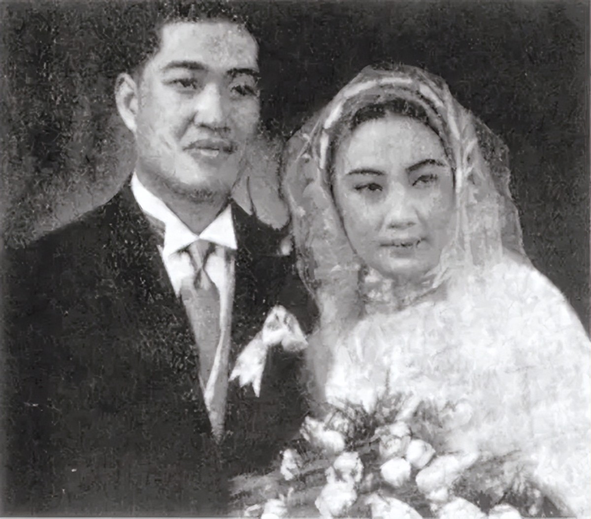 胡蝶和潘有声有几个孩子 (胡蝶与潘有声合葬了吗)