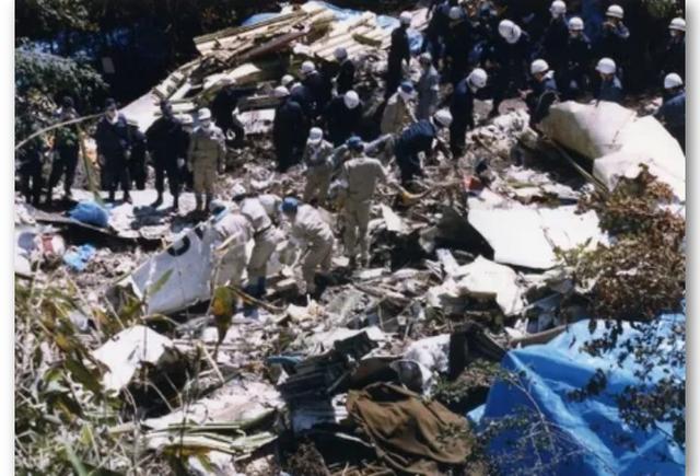 日航123空难4个幸存者还在吗,日航123空难真实视频