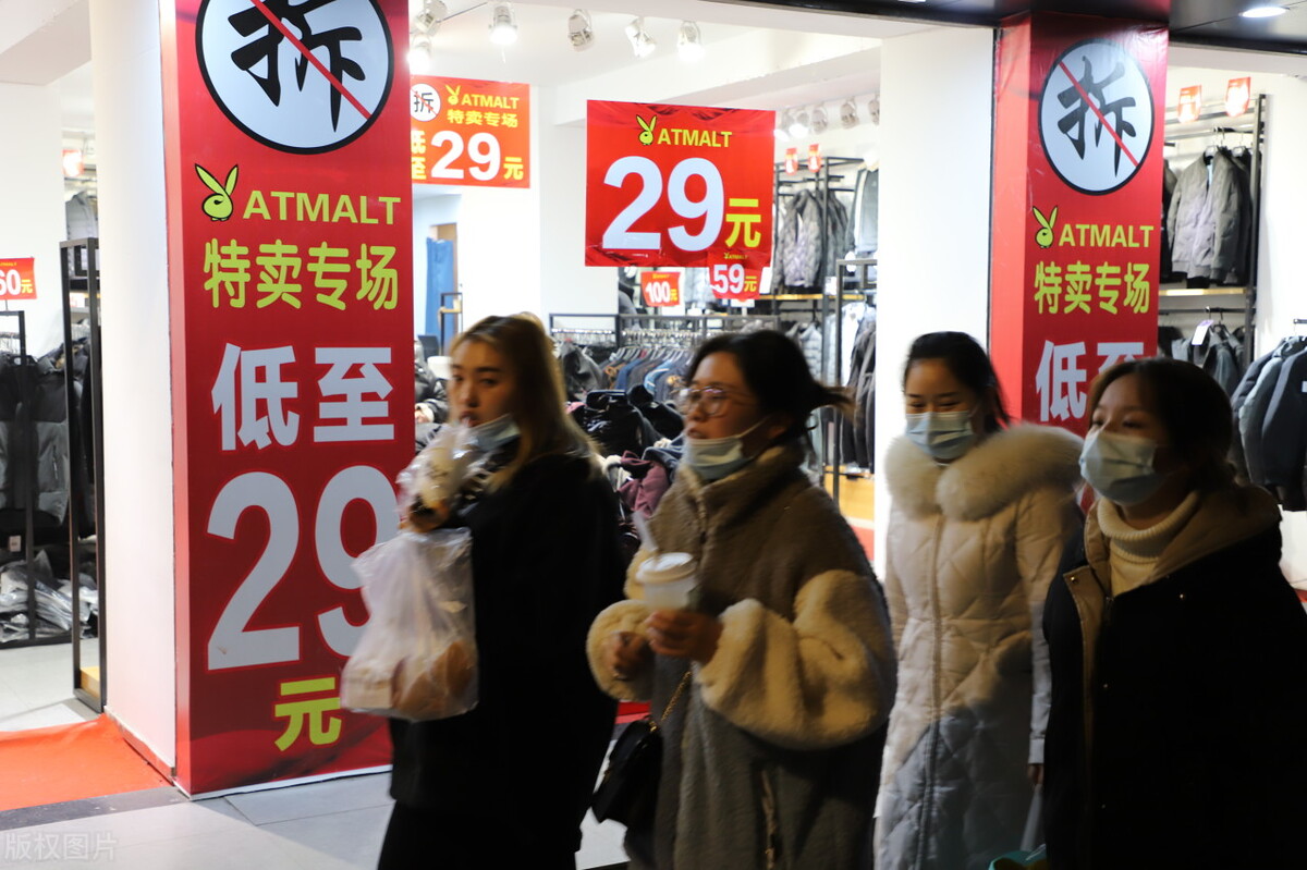 空手套白狼开个火锅店,火锅店收银空手套白狼