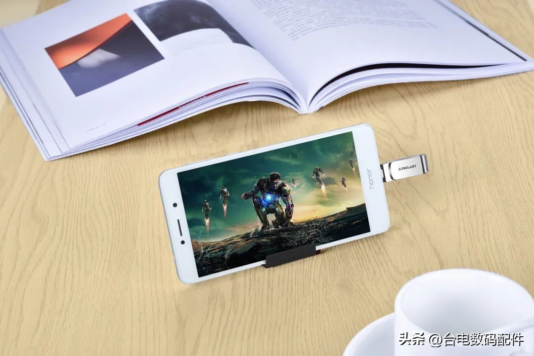 超多buff叠加！裂墙推荐办公好物，高颜值U盘，细节舒心更懂你