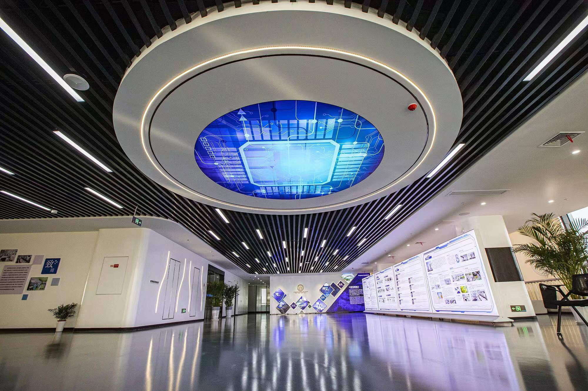 集聚科技人才激发创新活力,集聚创新资源赋能产业升级