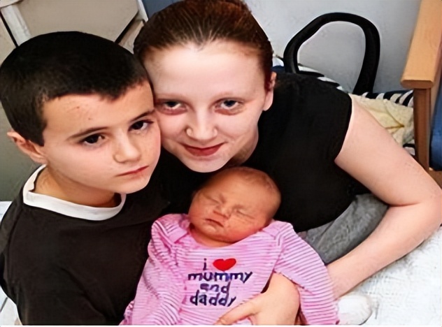 英国13岁男孩喜当爹,13岁英国少年喜当爹结局