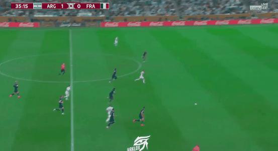 梅西封神姆巴佩金靴,梅西封神点球