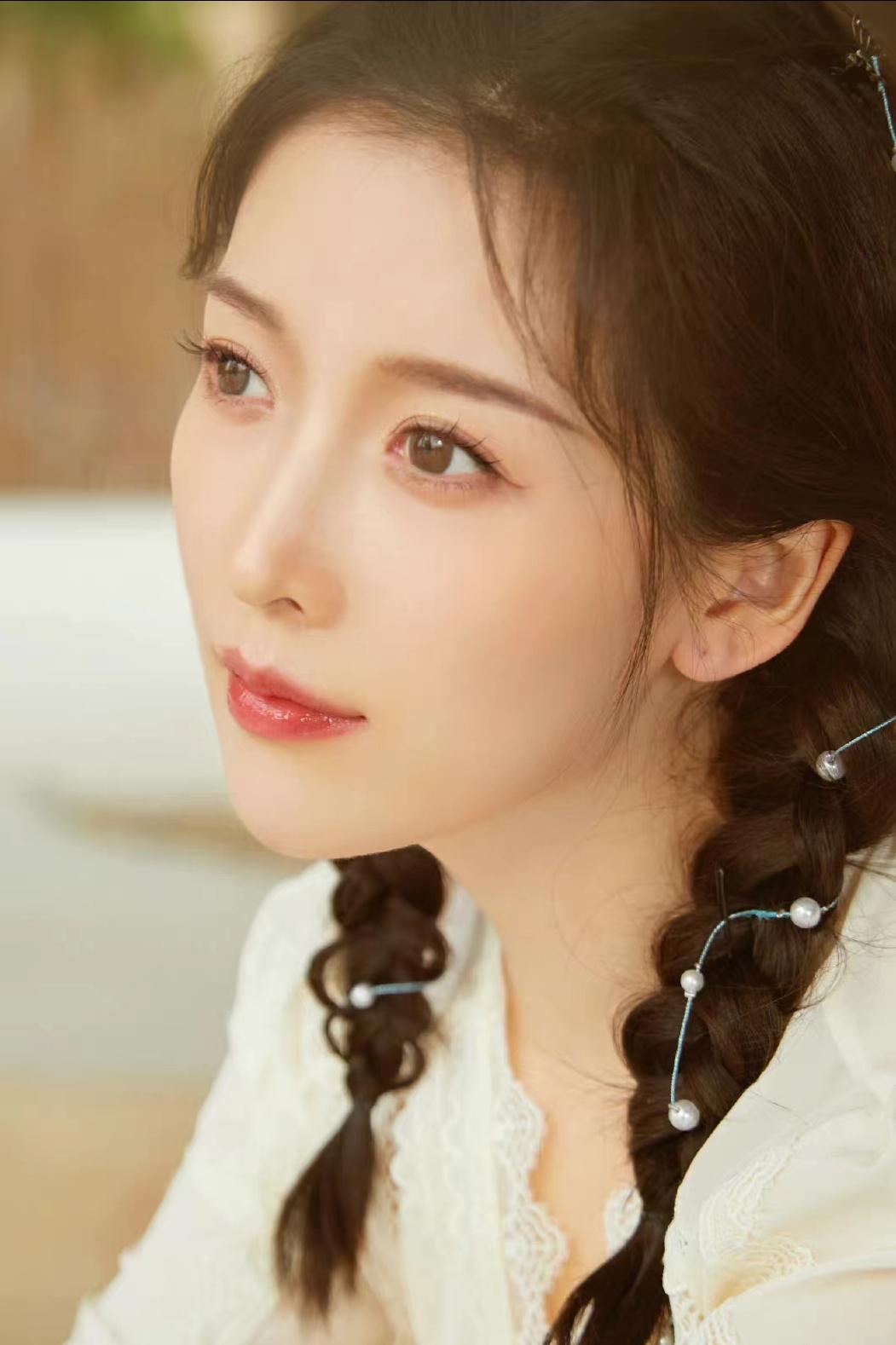 岁月染指红颜,爱情逊色流年吗