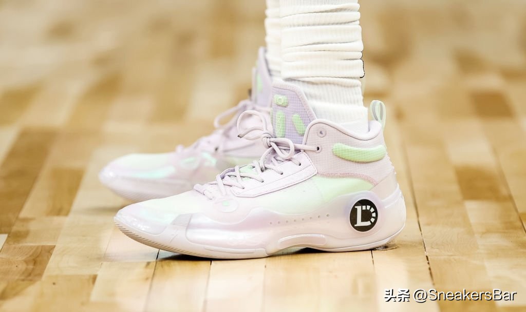 nba球星上脚的国产球鞋 (nba球星球鞋每日上脚adidas)