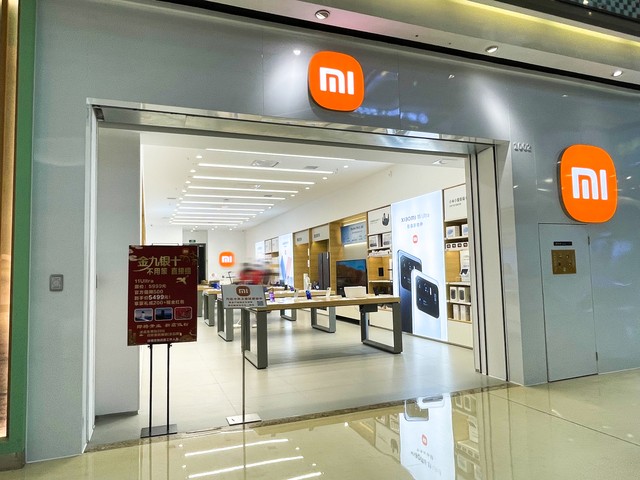 小米11用的是三星的屏幕,小米11全部用三星屏吗