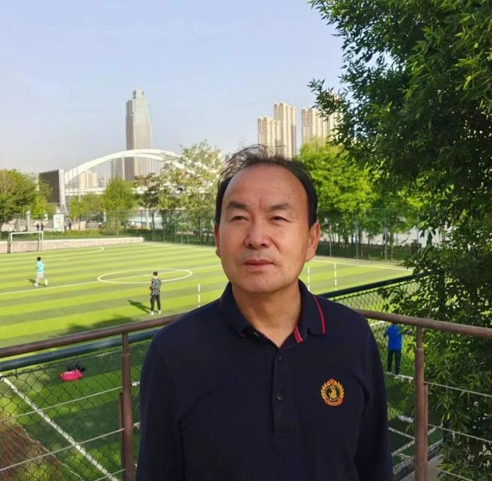 作家在线||人物风采:救死扶伤的陇上天使/姬广武