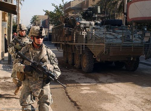 “我可以轰炸别人，但你不行”乌克兰冲突折射出西方的双标和无耻