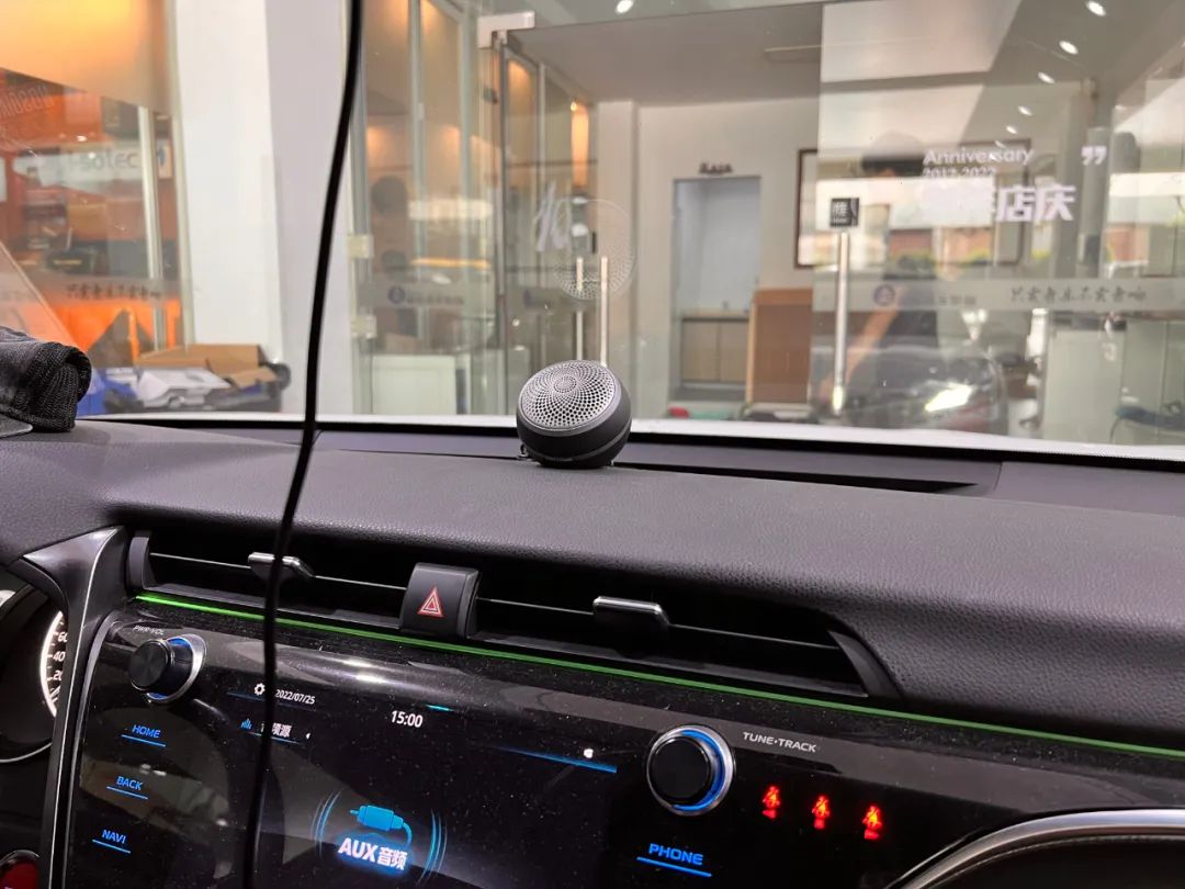 中置喇叭功能,中置喇叭应该是什么效果