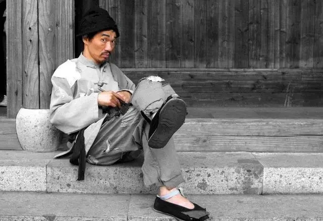 鲁迅作品的语言艺术探析,论鲁迅小说的特殊艺术形式