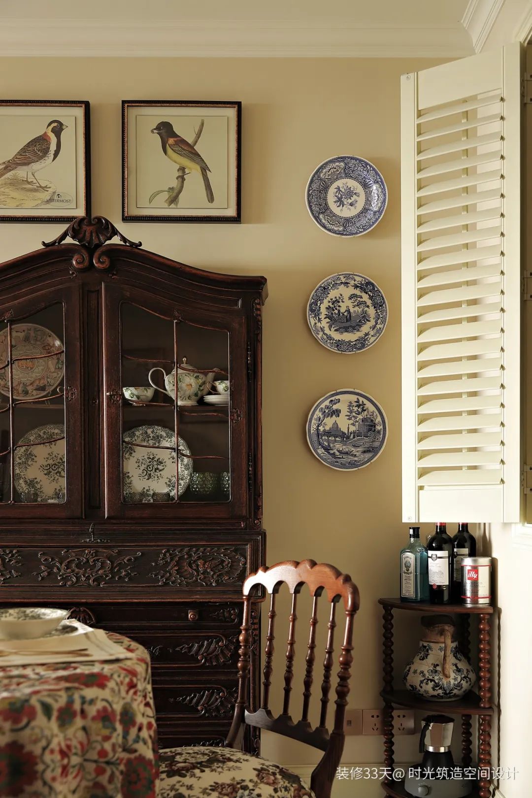 绻佸崕閮藉競閲岀殑鐢板洯鐢熸椿,绻佸崕閮藉競涓殑璇楁剰浜哄眳