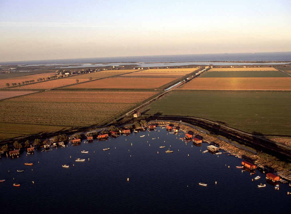 三角洲是侵蚀地貌还是沉积地貌,三角洲的演变视频