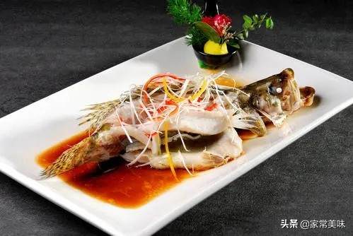 广东人年夜饭爱吃什么菜?这8道硬菜,有荤有素,道道粤菜经典